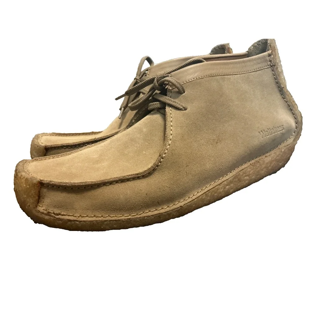 CLARKS Men's Wollaston Chucca Boots Sand Suede Size 10.5 Crepe Sole Laced